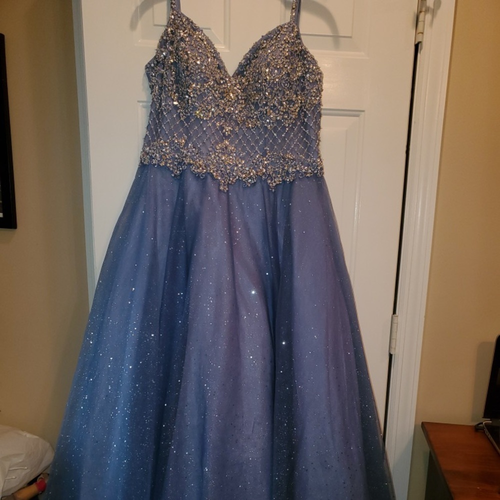 Camille La Vida Prom & Sweet 16 Dress!